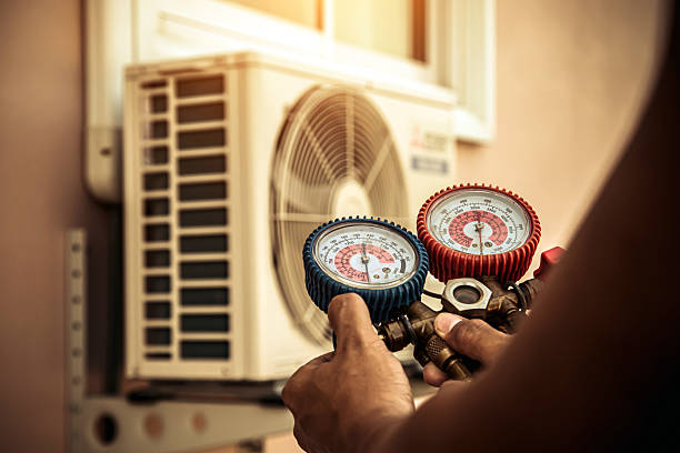 Professional Air Conditioning Service technician working in Mount Vernon, MD